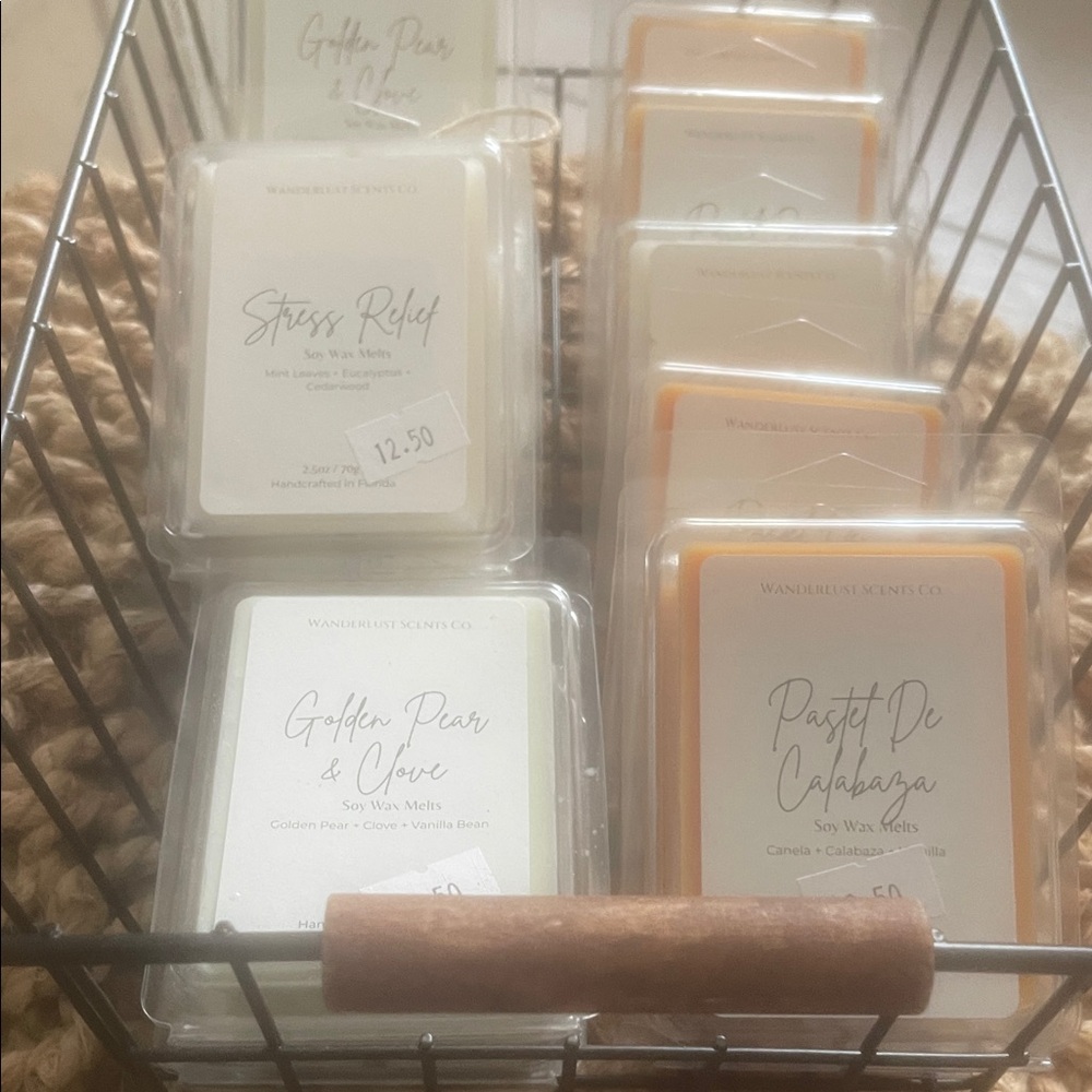 Wandering Scents Co. Wax Melts Set - White and Orange